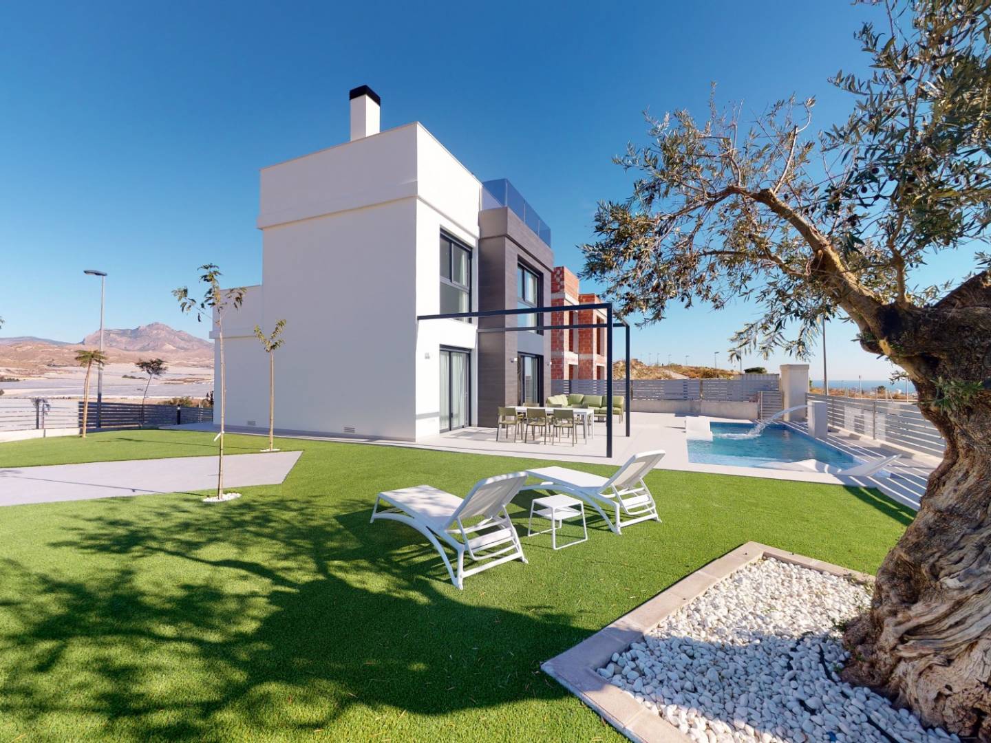 Villa de lujo con vistas al mar y al golf. Alicante