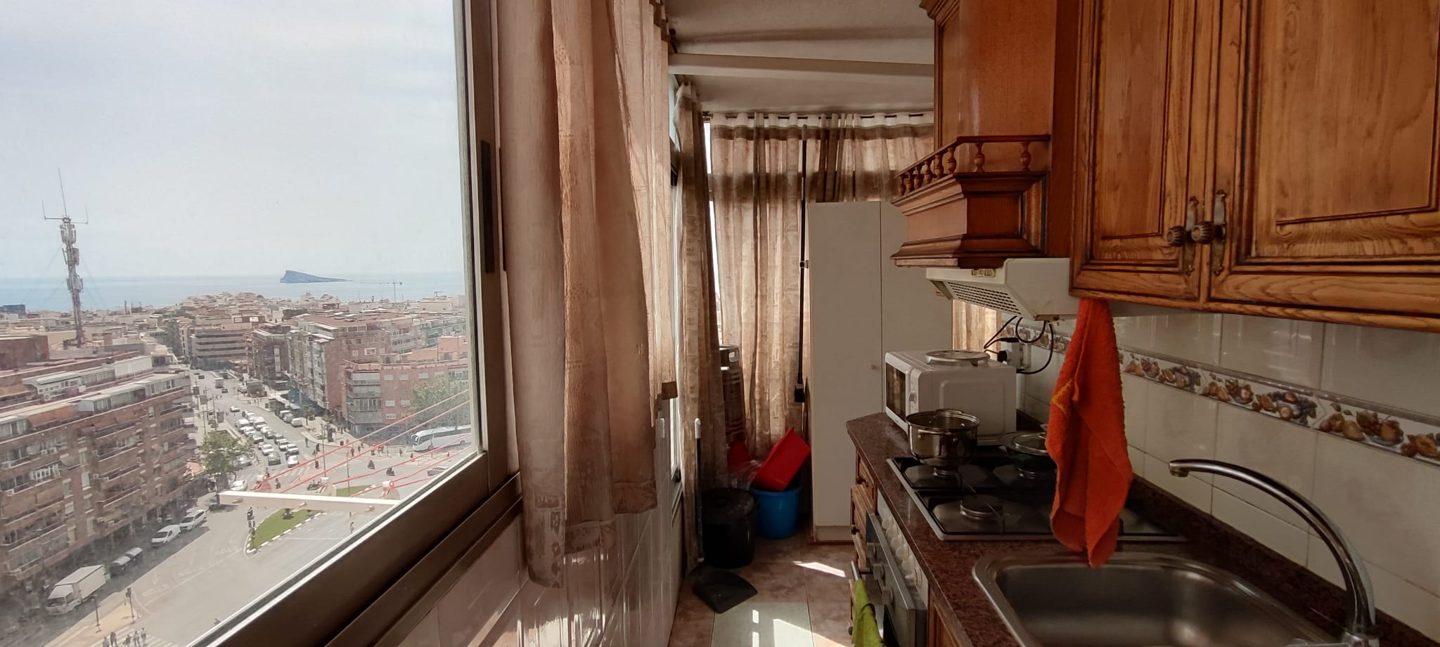 Appartement met zeezicht op 900 m van het strand.