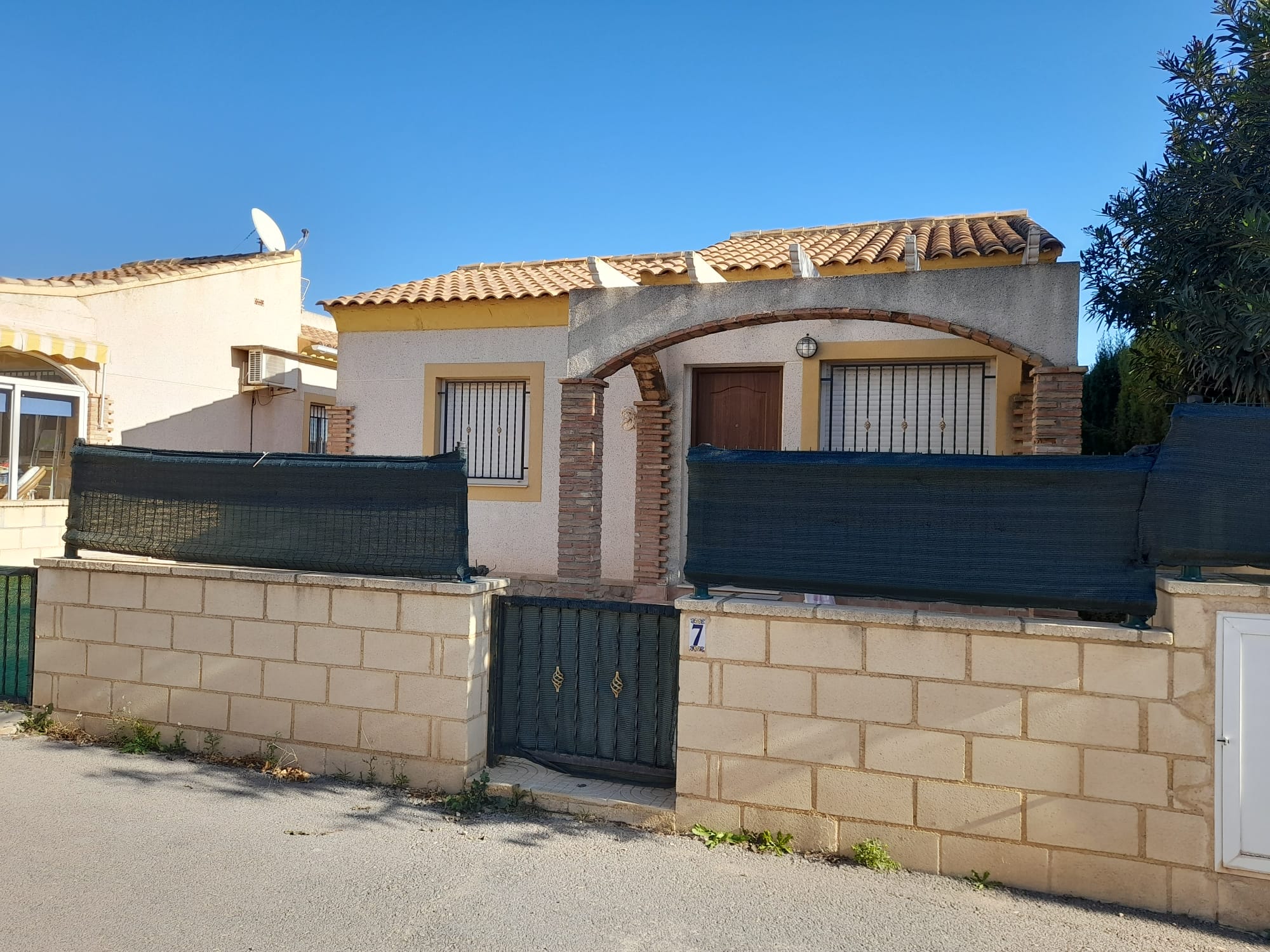HOUSE FOR SALE IN POLOP - BENIDORM