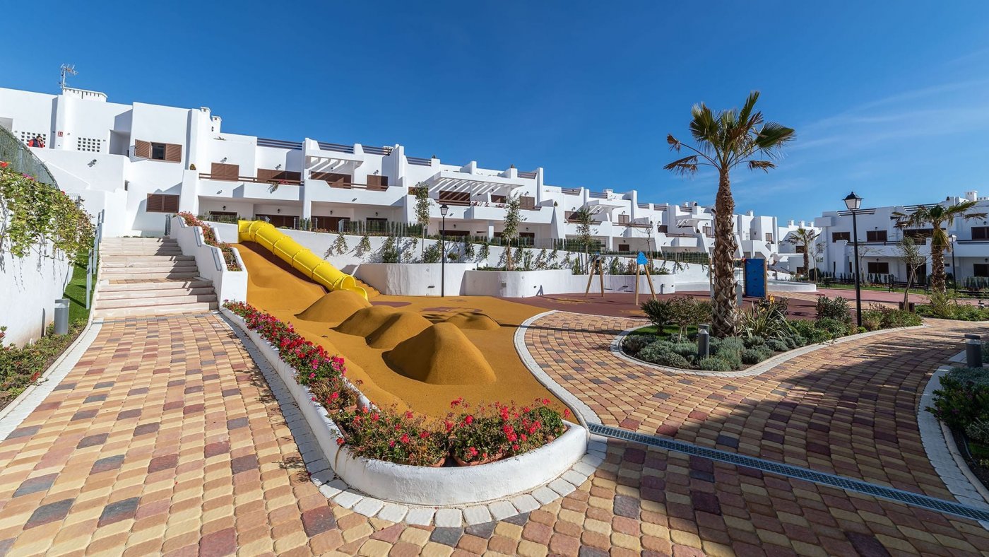 Apartments sold fully furnished and equipped in a seaside complex. Mar de Pulpi.